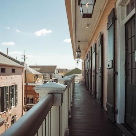Royal Frenchmen Hotel And Bar นิวออร์ลีนส์ ภายนอก รูปภาพ