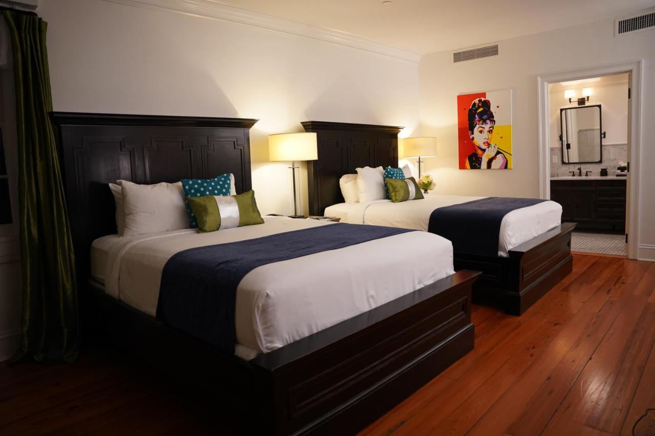 Royal Frenchmen Hotel And Bar นิวออร์ลีนส์ ภายนอก รูปภาพ
