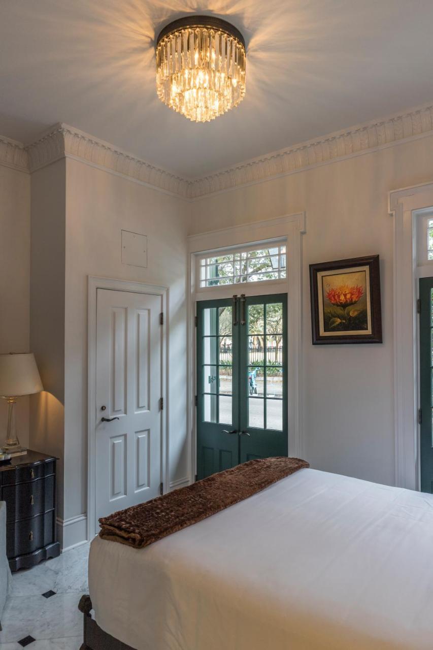 Royal Frenchmen Hotel And Bar นิวออร์ลีนส์ ภายนอก รูปภาพ
